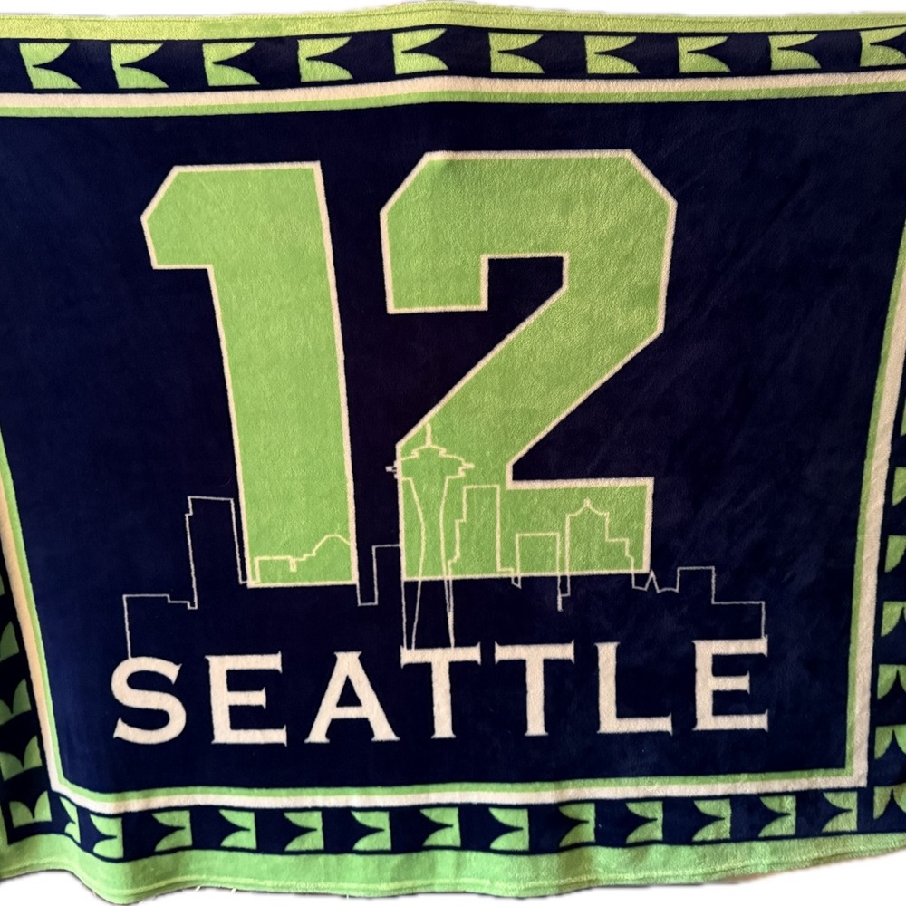 Seattle Seahawks 12 12th Man Fan Plush Blanket Throw